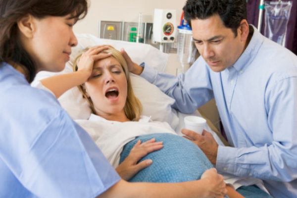 ízületi fájdalom a szülés előtt